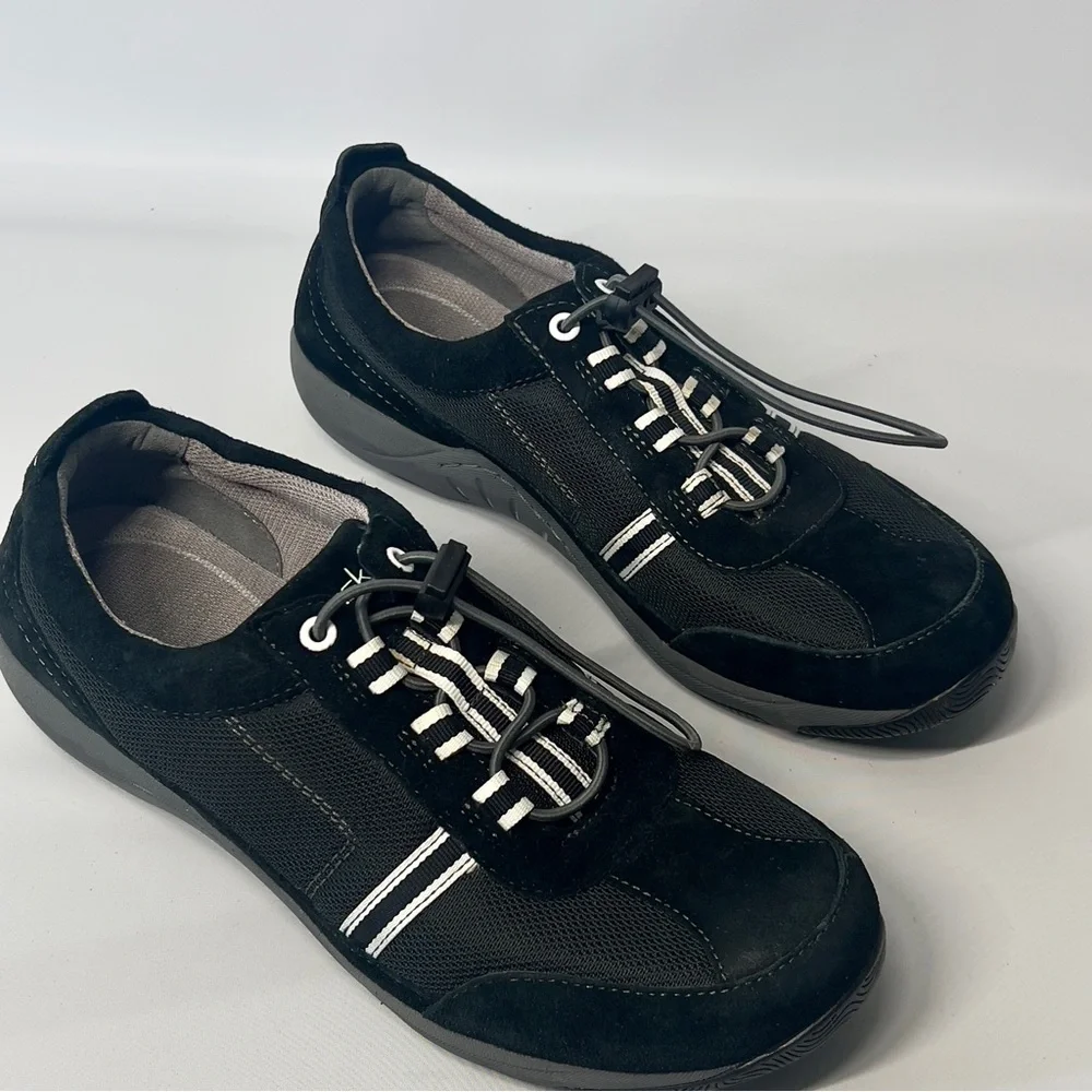 DANSKO W Black Casual Sneakers 39 US 8.5 EU HELEN Suede Bungee White Stripe